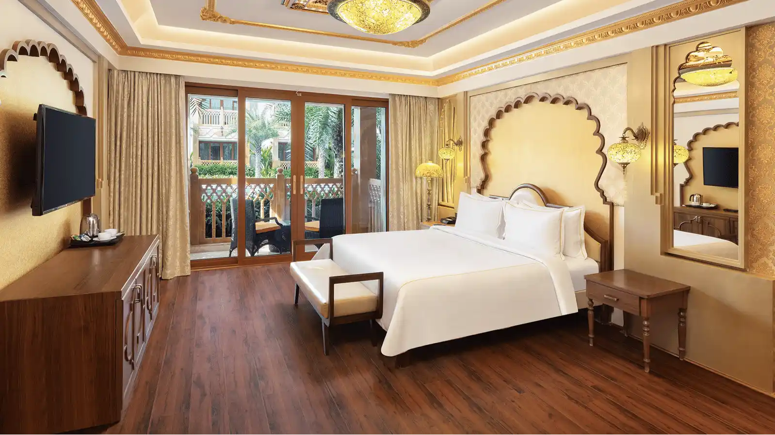 Executive Palace Suite